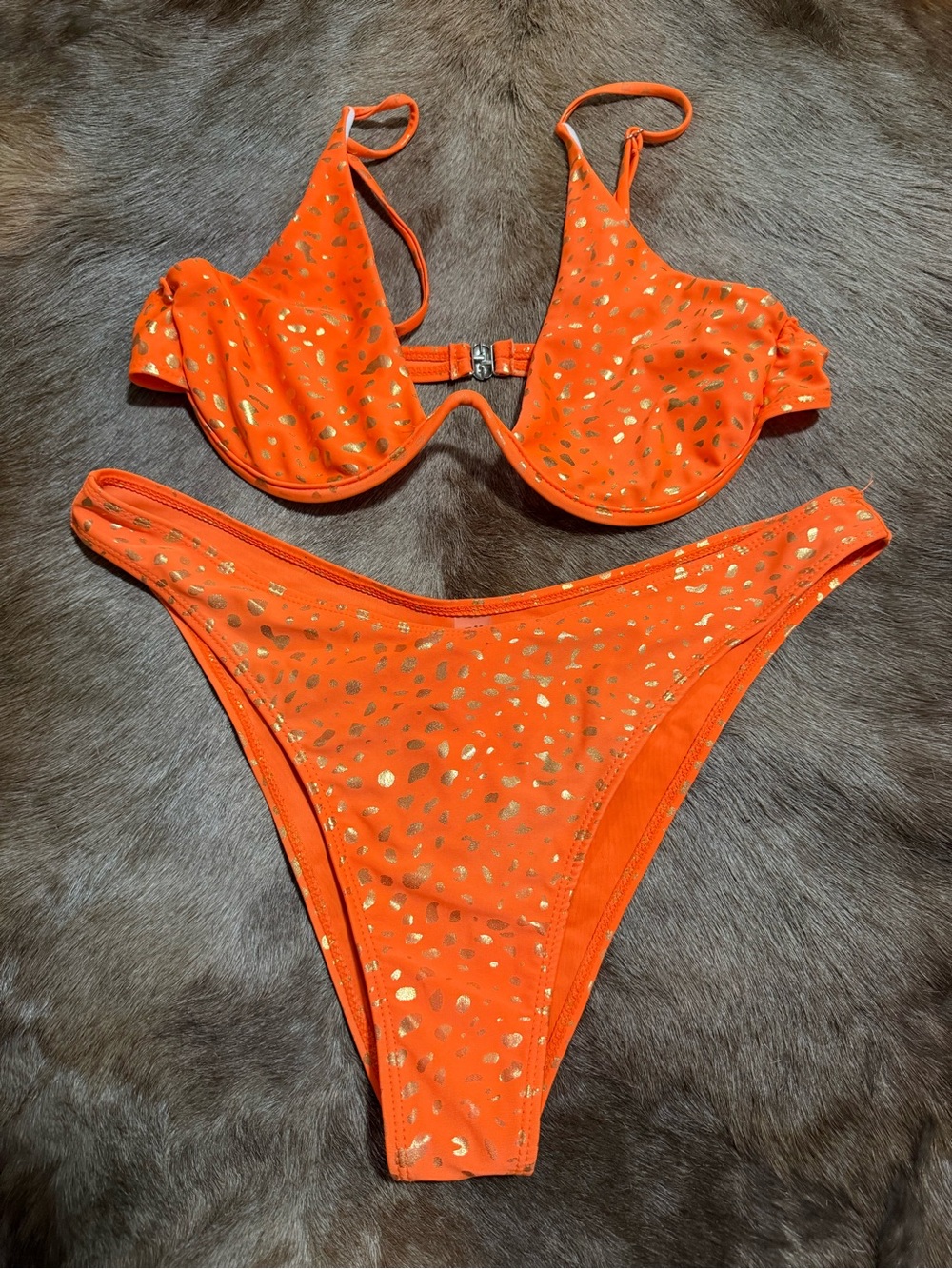 SHEIN Orange & Metallic Gold Foil Spotted Bikini Set. Size XL.